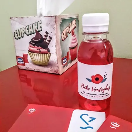 Beke Vendeghaz & Rendezvenyhaz * Szeged